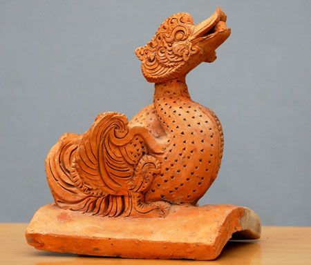 Tượng chim uyên ương thời Trần (TK XIII-XIV).